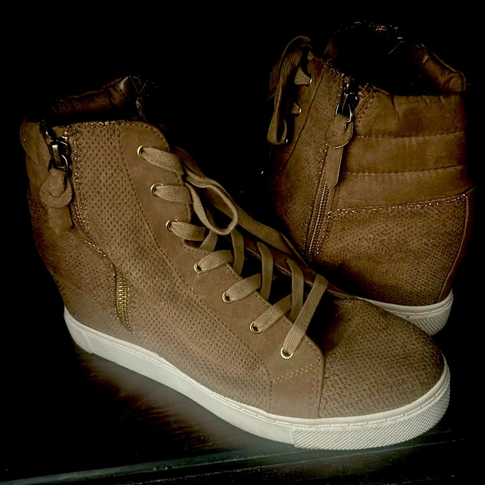 Steven Madden platform sneakers
